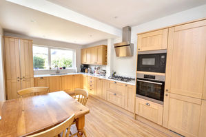 Photo 11- click for photo gallery